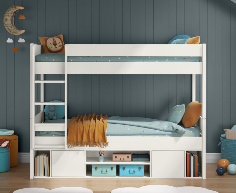 White bunk bed for shared kids’ bedroom with detachable frames
